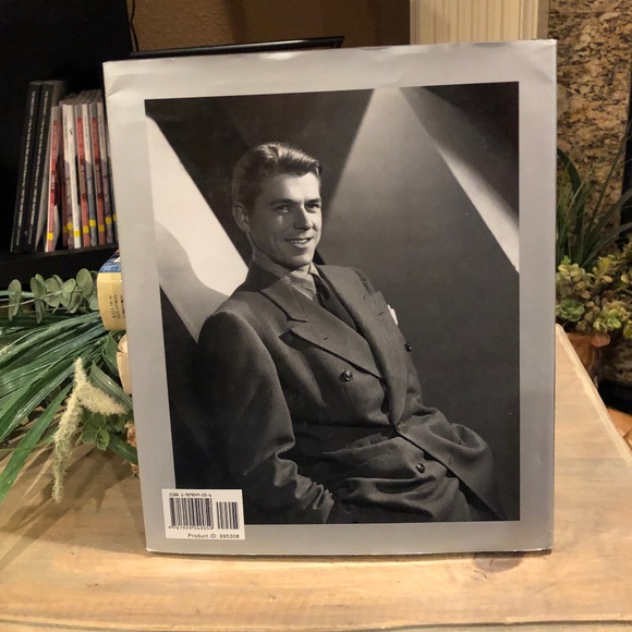 Ronald Reagan A Life in Pictures - Picture 2 of 2